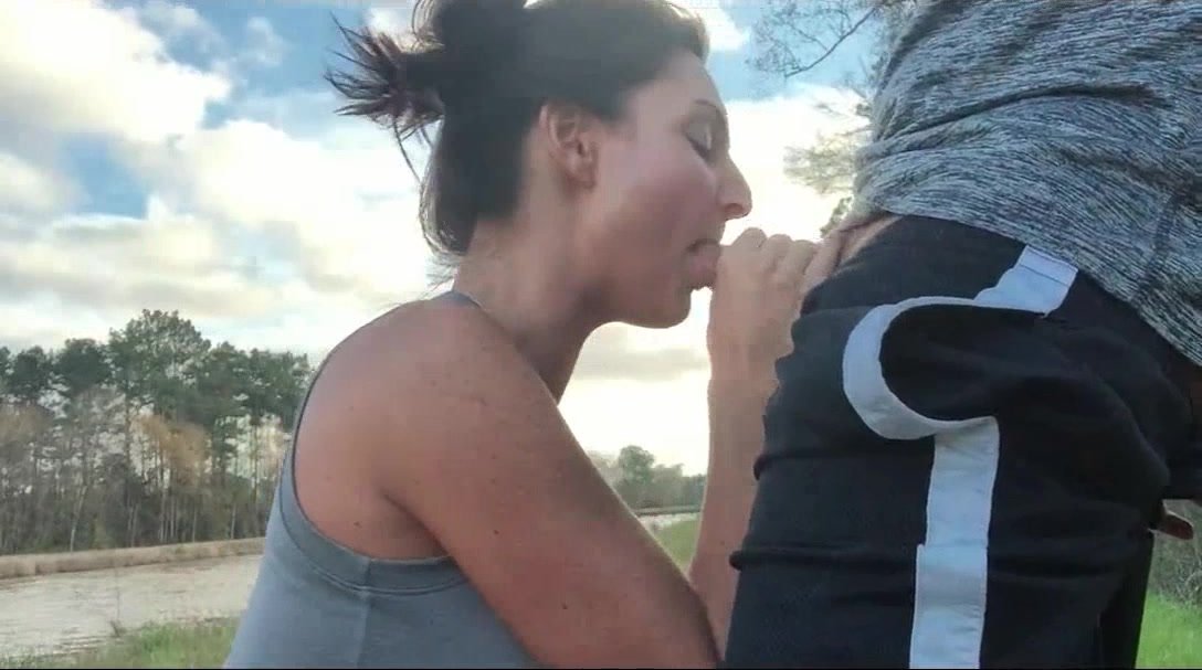 Wife Outdoor Oral Sex - Homemade Amateur Wife Outdoor Blowjob | Niche Top Mature